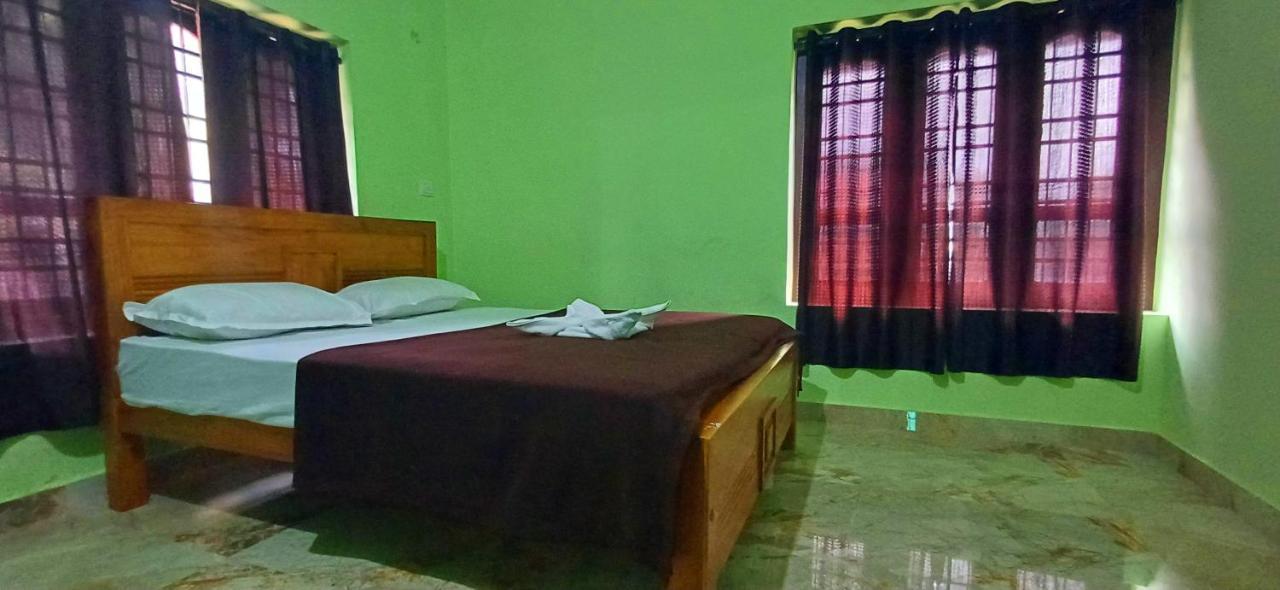 Empire Homestay Kalpetta Exterior photo