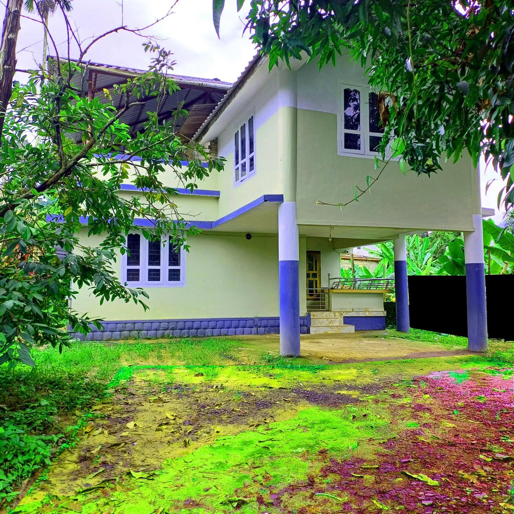 Empire Homestay Kalpetta Exterior photo